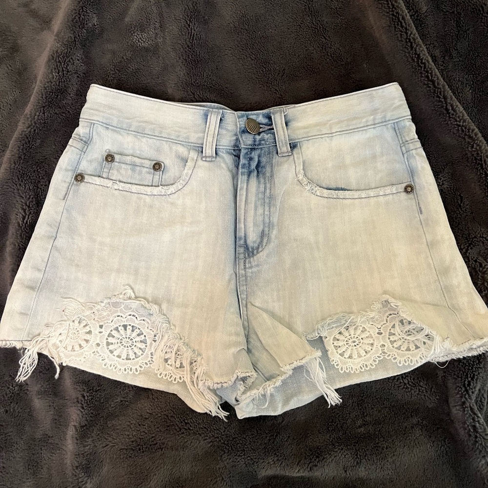 Sun & Shadow Light Washed Jean Shorts